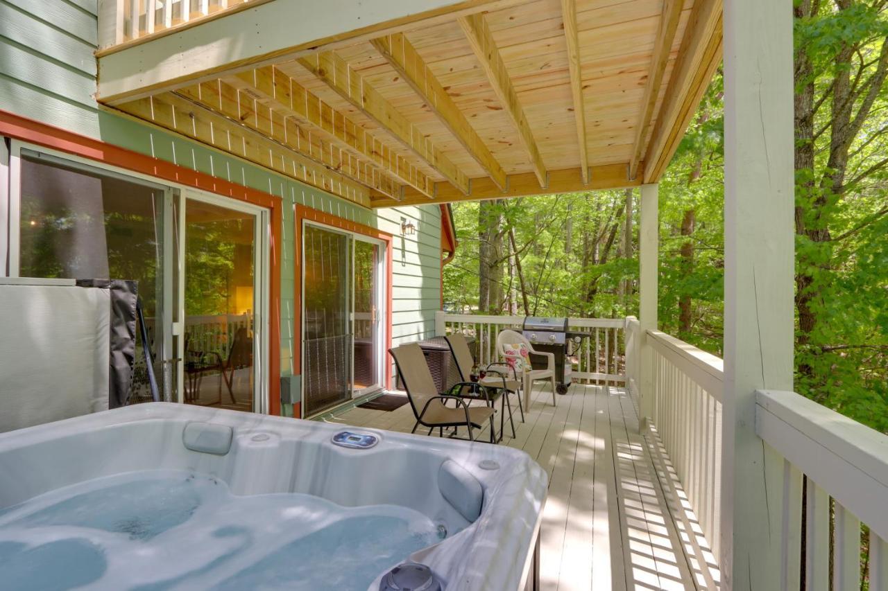 Blue Ridge Getaway With Hot Tub And Seasonal View! Villa Екстериор снимка