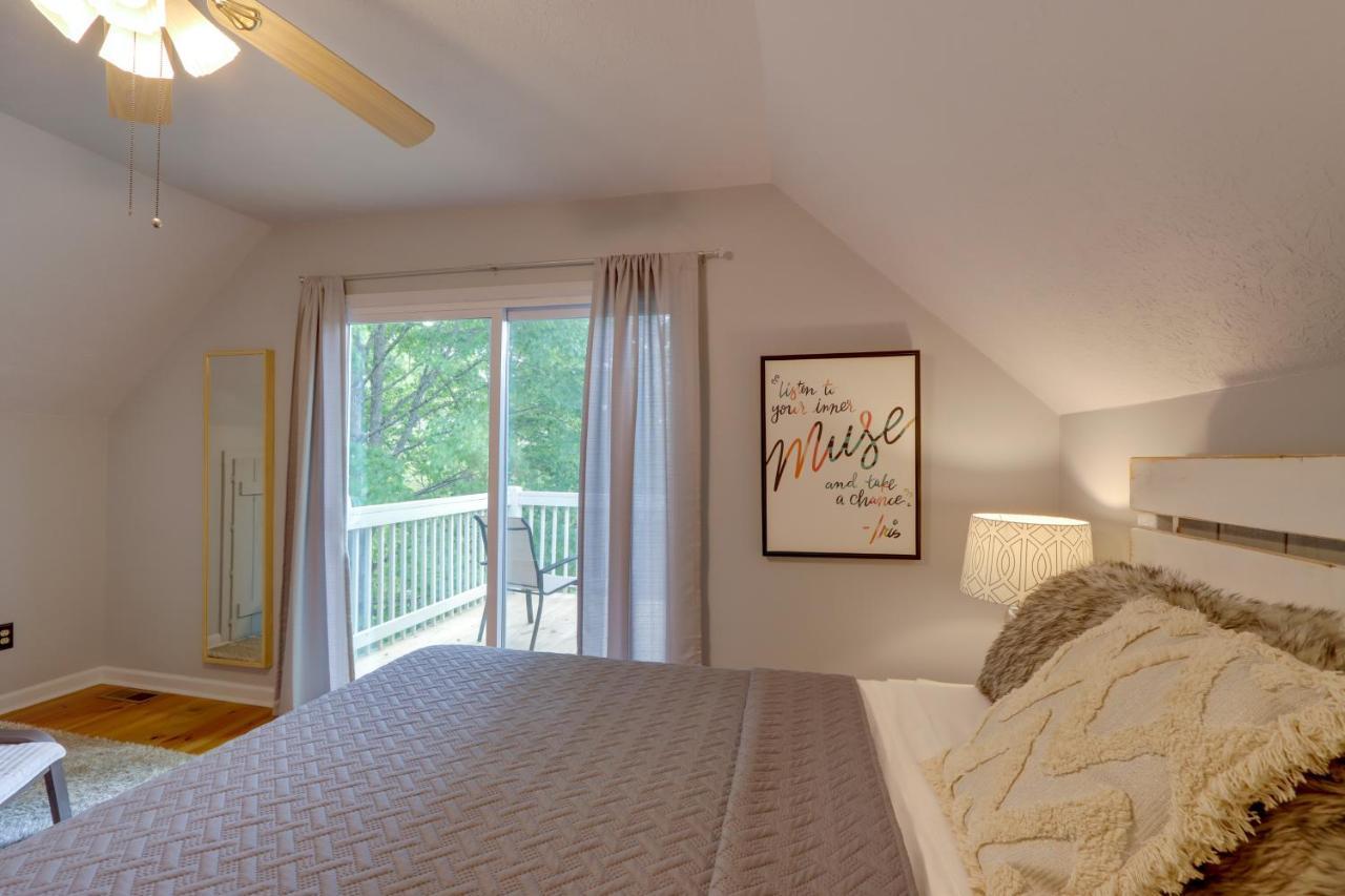 Blue Ridge Getaway With Hot Tub And Seasonal View! Villa Екстериор снимка